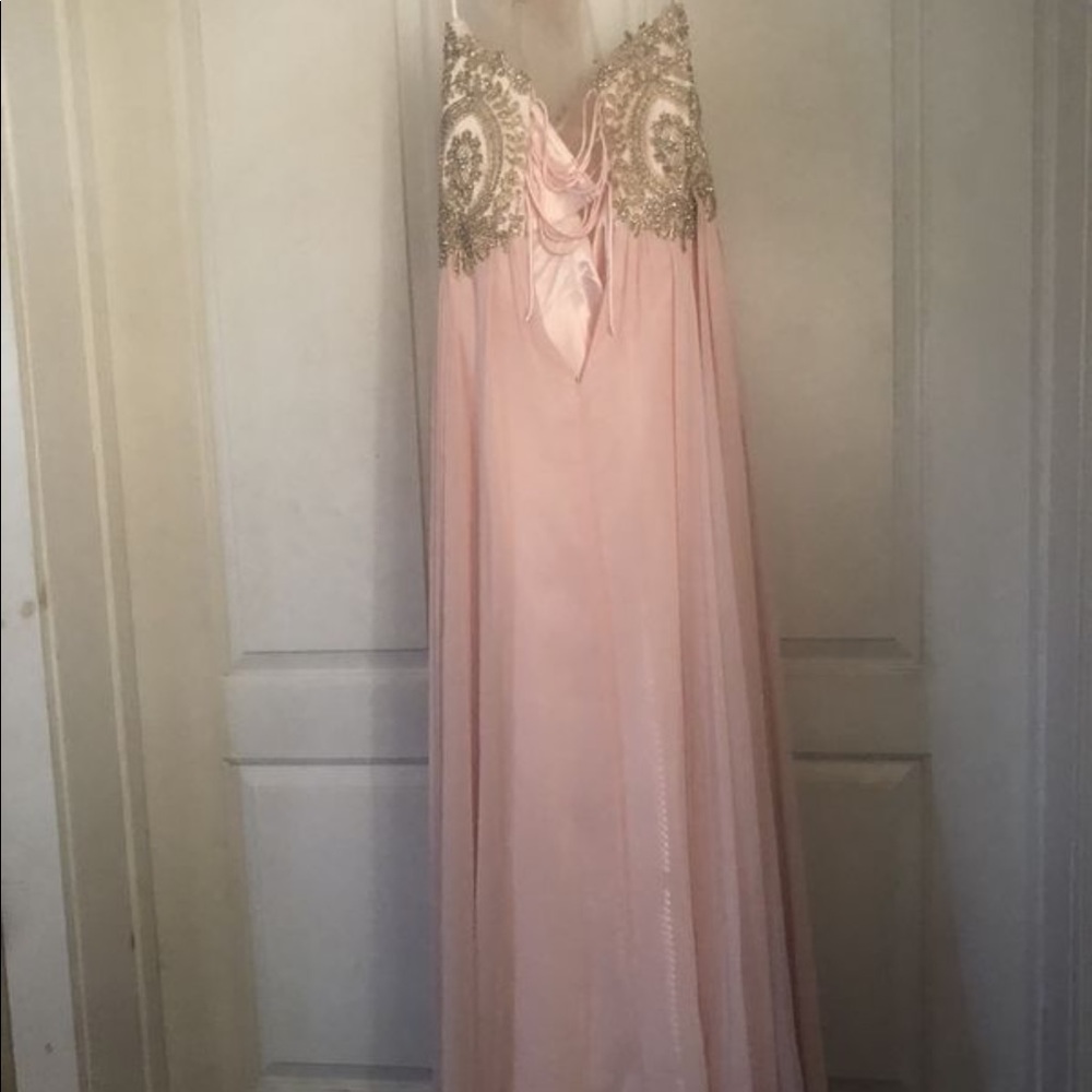 Never been used, size medium